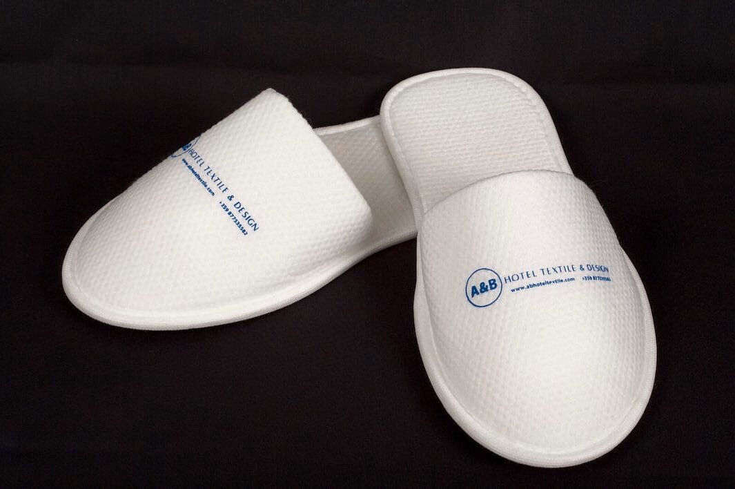 Hotel best sale slippers manufacturers